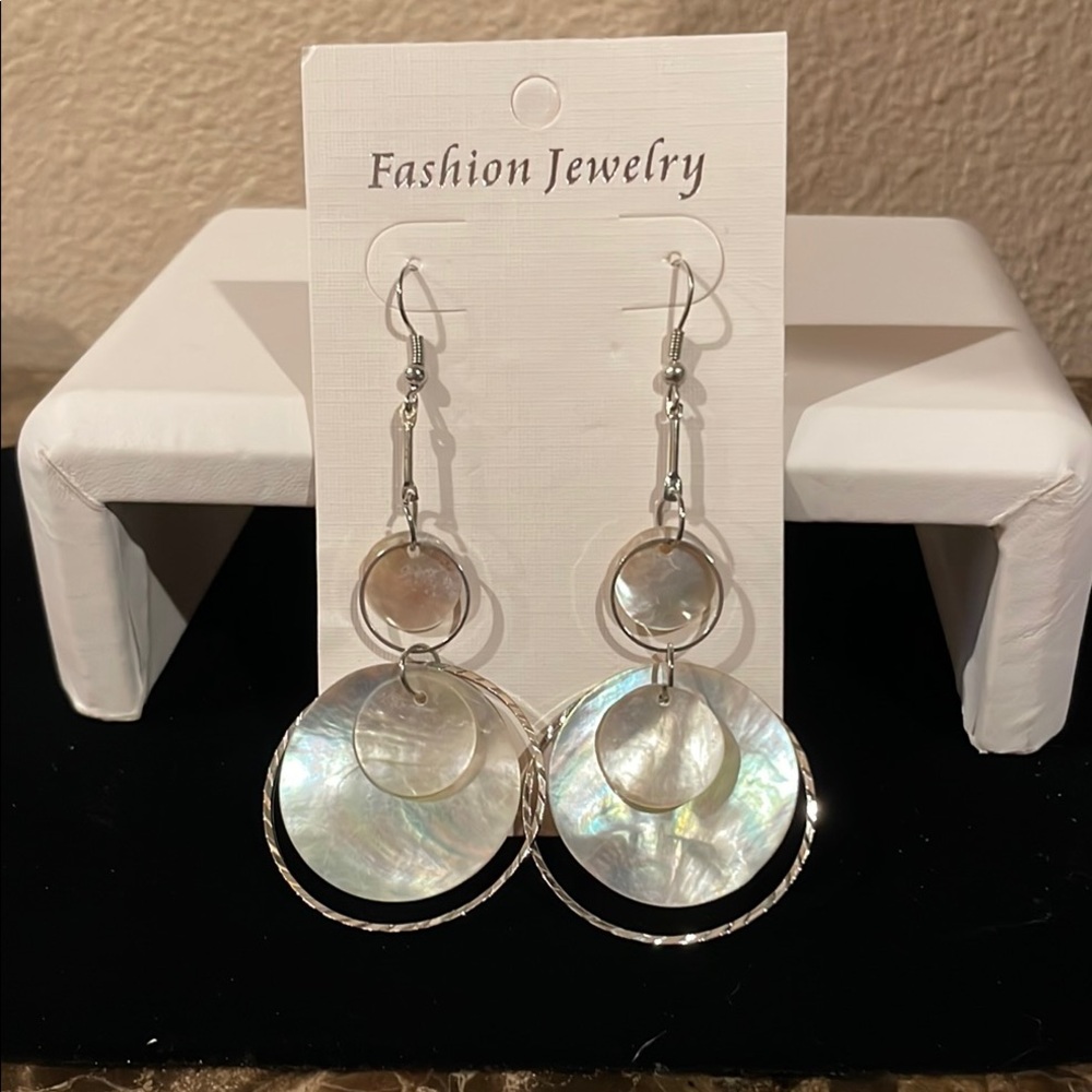 Fashion Jewelry Silver Drop Earrings Modern Design